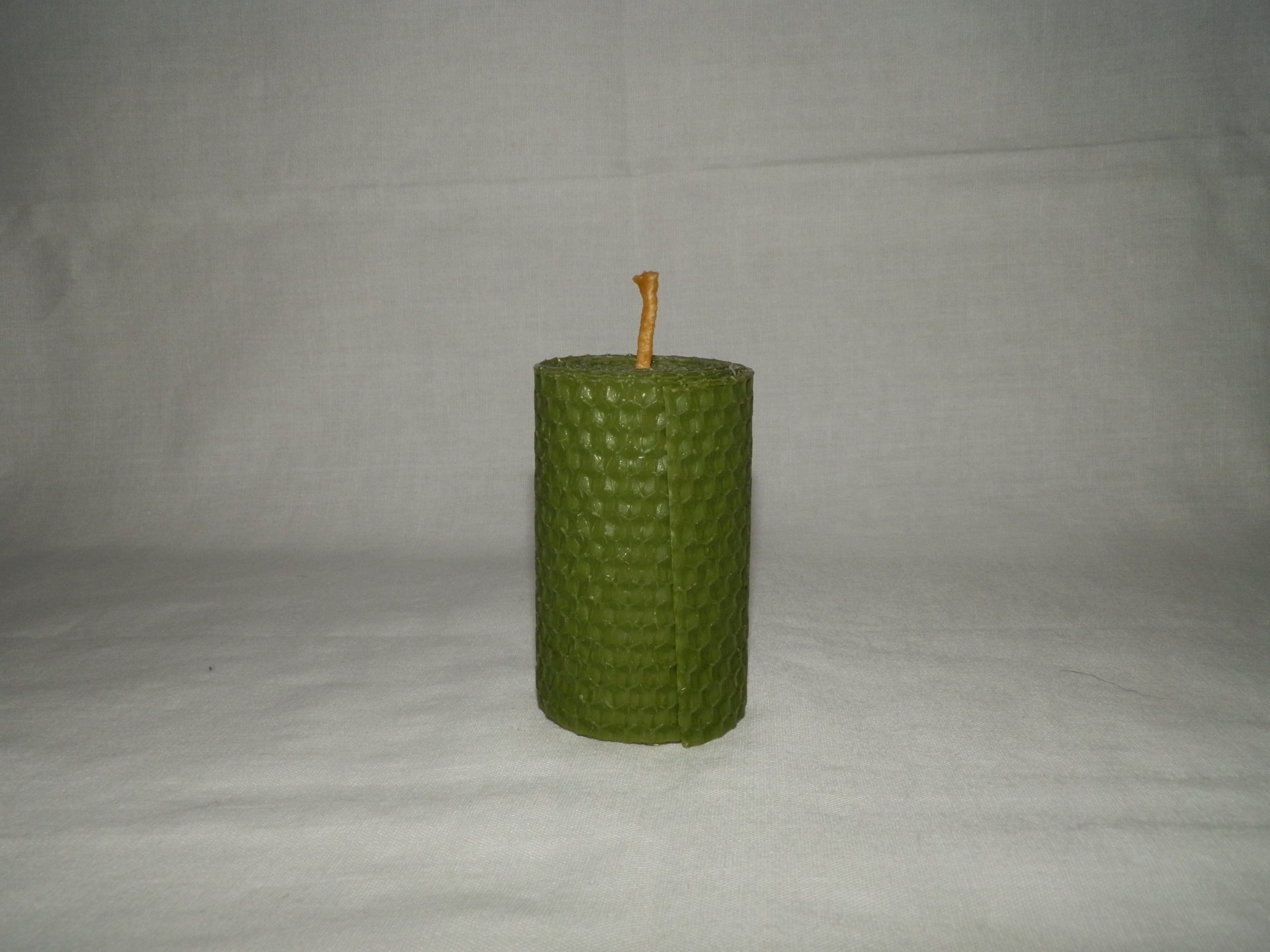 Farebná vosková sviečka - valec 8 x 5 cm - č.C2