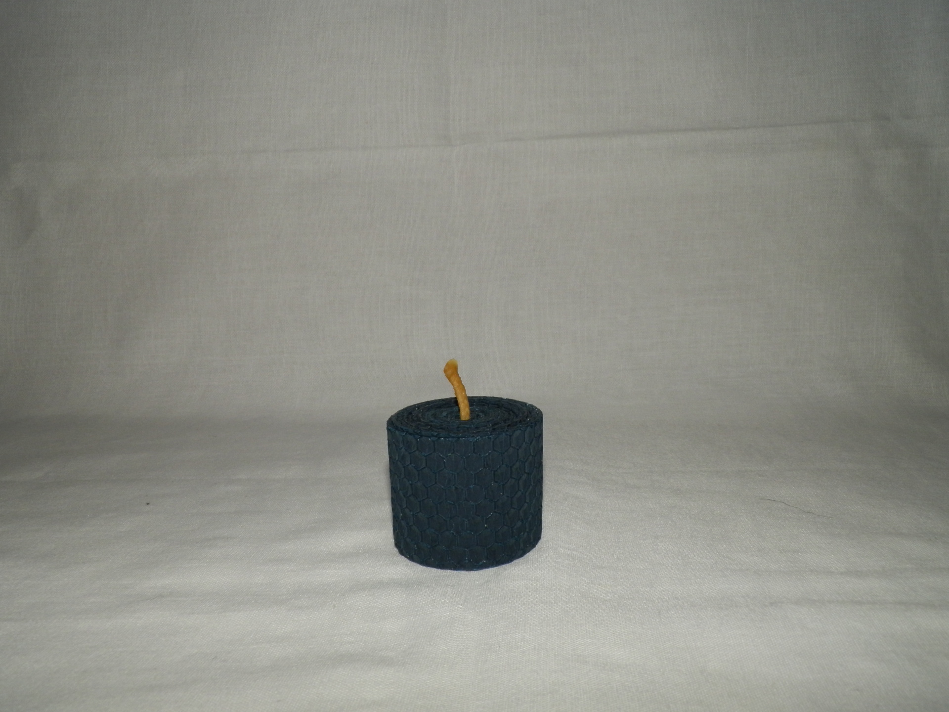 Farebná vosková sviečka - valec 4 x 5 cm - č.E1