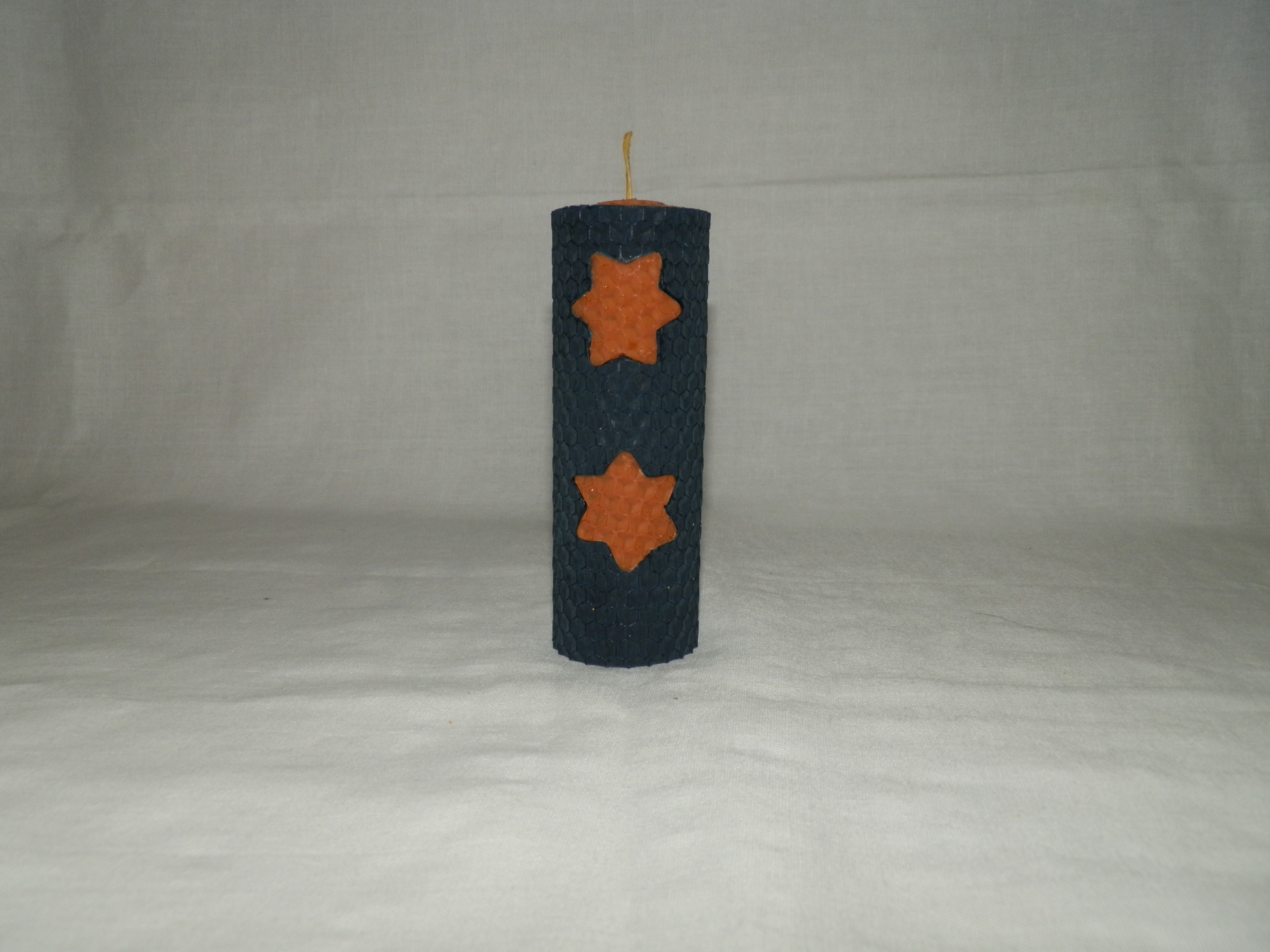 Farebná vosková sviečka - valec 12 x 4 cm - č.20